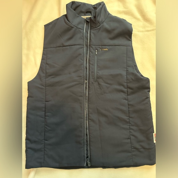 Men’s PacSafe vest - Picture 1 of 4